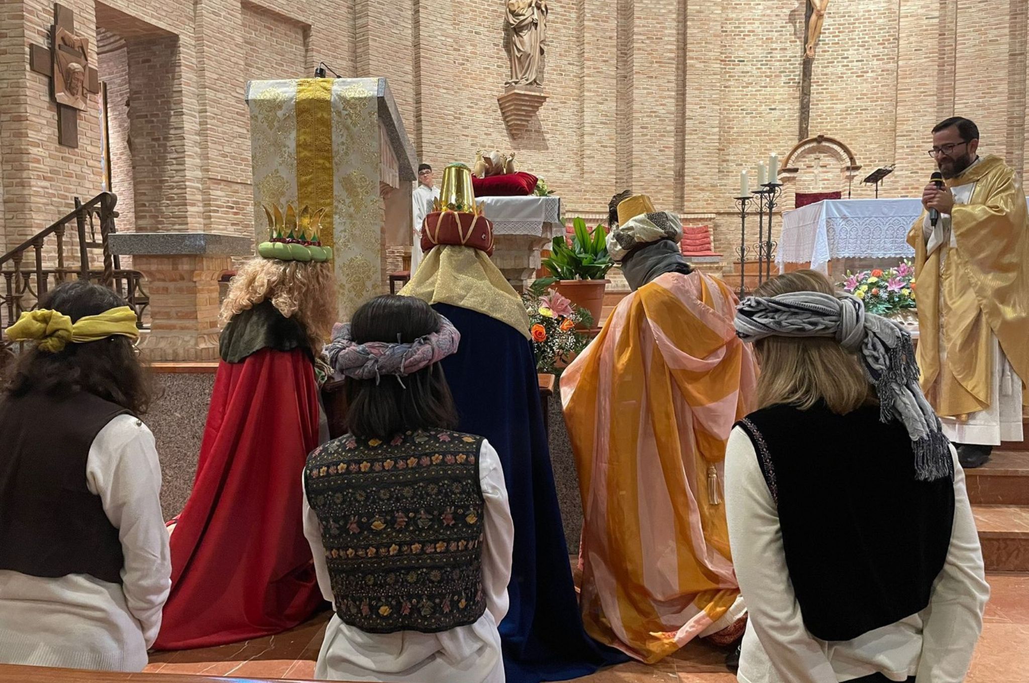 SS.MM. los Reyes Magos de Oriente en la Parroquia Santa Teresa Toledo SS.MM. los Reyes Magos de Oriente en la Parroquia Santa Teresa